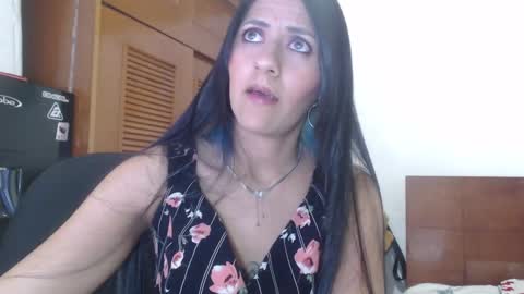 Snapshot of hilari18 chatting on 01-23-25, 03:05 hilaril18 online show from 01-23-25, 03:05