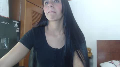 Snapshot of hilari18 chatting on 01-24-25, 03:11 hilaril18 online show from 01-24-25, 03:11