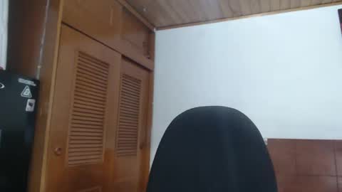 Snapshot of hilari18 chatting on 02-04-25, 04:50 hilaril18 online show from 02-04-25, 04:50