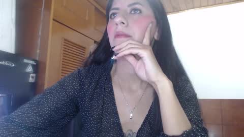 Snapshot of hilari18 chatting on 02-10-25, 01:24 hilaril18 online show from 02-10-25, 01:24