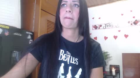 Snapshot of hilari18 chatting on 02-13-25, 11:26 hilaril18 online show from 02-13-25, 11:26