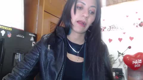 Snapshot of hilari18 chatting on 02-15-25, 02:15 hilaril18 online show from 02-15-25, 02:15