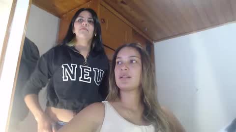 Snapshot of hilari18 chatting on 09-26-25, 11:31 hilaril18 online show from 09-26-25, 11:31