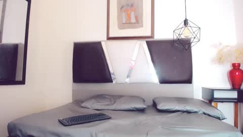 Hilary Avilan online show from 01-16-25, 07:31