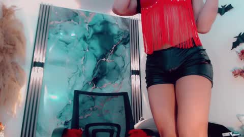 Hilary Avilan online show from 09-15-25, 07:36