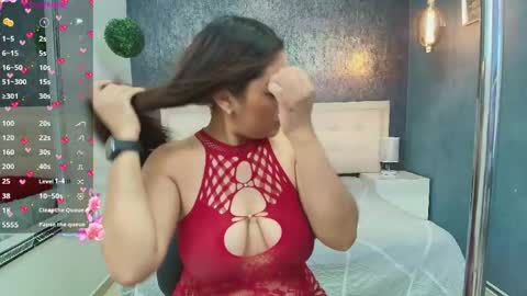 Snapshot of hilary_evanss chatting on 05-17-26, 03:59 hilary_evanss online show from 05-17-26, 03:59