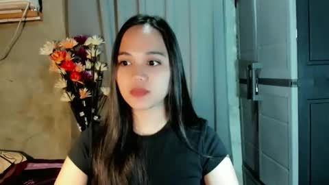 hilarymolly online show from 04-07-26, 03:07