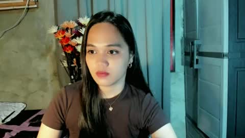 Snapshot of hilarymolly chatting on 06-11-26, 07:23 hilarymolly online show from 06-11-26, 07:23