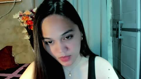 Snapshot of hilarymolly chatting on 07-12-26, 09:39 hilarymolly online show from 07-12-26, 09:39