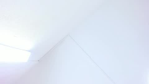 Snapshot of hilarythomsom chatting on 01-18-26, 01:04 Hilary Thomsom online show from 01-18-26, 01:04