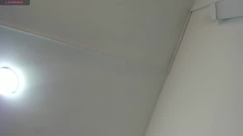 Snapshot of hilarythomsom chatting on 02-25-26, 12:04 Hilary Thomsom online show from 02-25-26, 12:04