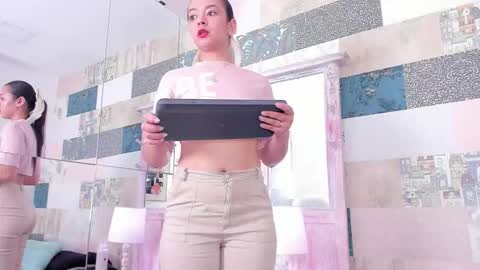 Hillary online show from 10-25-25, 02:30