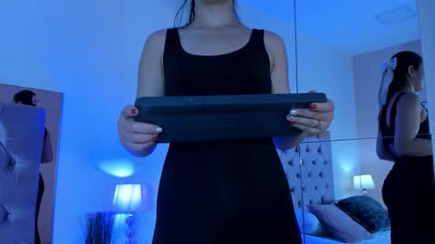 Hillary online show from 11-28-25, 03:20