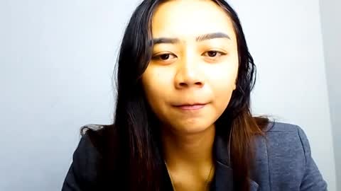 Snapshot of hillaryharvey chatting on 06-01-26, 06:15 Naomi online show from 06-01-26, 06:15