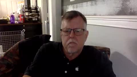 TwoDaddies online show from 12-14-25, 08:02