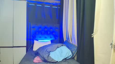 yuricah online show from 09-16-25, 05:52