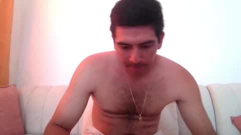 Snapshot of himoreno97 chatting on 01-17-26, 09:18 Hi moreno online show from 01-17-26, 09:18