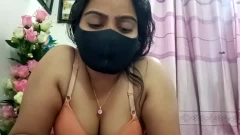 himuhimu22 online show from 02-26-25, 04:35