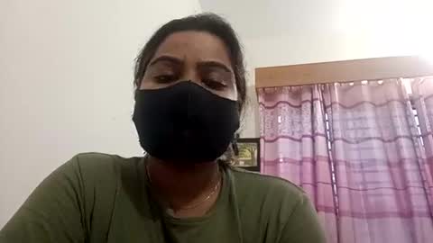 himuhimu22 online show from 10-17-25, 11:02