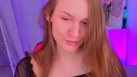 Hina online show from 04-15-26, 06:31