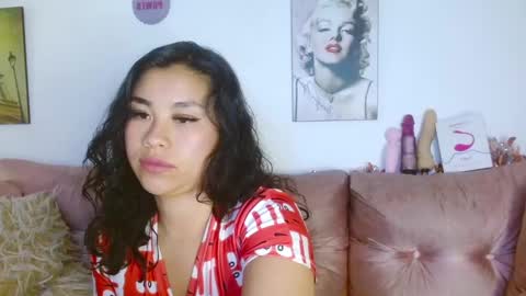 hinata lee online show from 12-30-24, 08:32