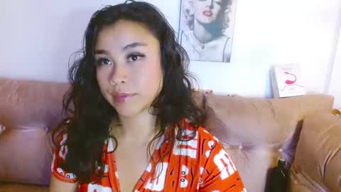 hinata lee online show from 01-08-25, 11:32