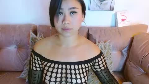 hinata lee online show from 02-06-25, 08:50