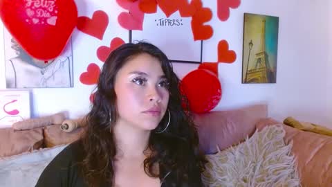 hinata lee online show from 02-18-25, 09:54