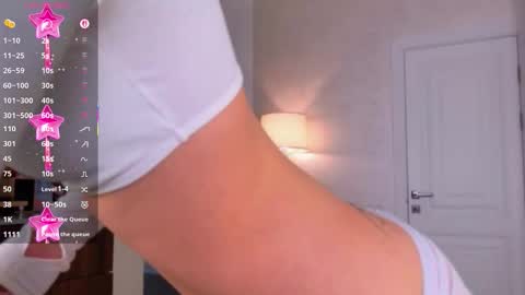 Snapshot of hinnarin chatting on 09-13-25, 02:44 hinnarin online show from 09-13-25, 02:44