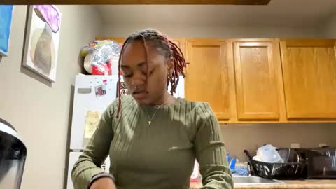 angelbabi online show from 12-12-24, 07:37