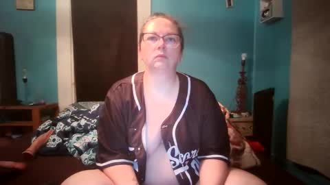 Bella online show from 11-27-25, 04:03