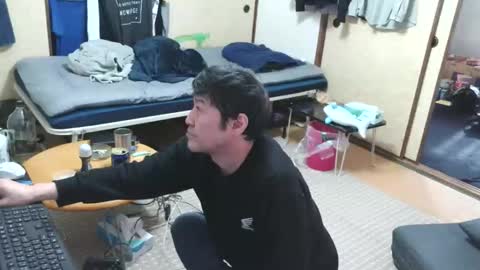 Snapshot of hiro110 chatting on 03-15-26, 11:55 hiro110 online show from 03-15-26, 11:55