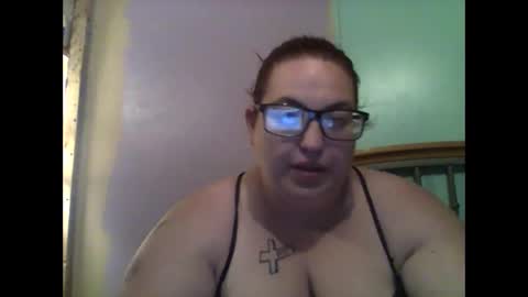Snapshot of hisandhers428 chatting on 04-21-26, 12:44 Hisandhers428 online show from 04-21-26, 12:44