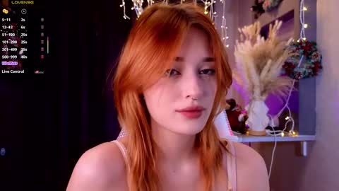 Snapshot of hisoka__akerley chatting on 03-21-26, 06:44 Ella online show from 03-21-26, 06:44