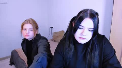 Snapshot of hitomi2 chatting on 11-07-25, 08:03 Dina online show from 11-07-25, 08:03