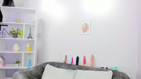 hiyakasudere_ online show from 09-22-25, 06:32