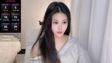 hkchengcheng online show from 12-18-25, 01:00