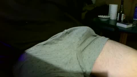 Snapshot of hlavoe33 chatting on 11-16-25, 02:50 Hlavoe online show from 11-16-25, 02:50