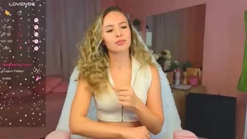 Ksenia online show from 09-21-25, 11:17