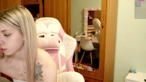 Holly online show from 01-07-25, 06:24