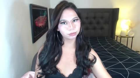 Snapshot of hoe_freesia chatting on 04-17-26, 05:16 hoe_freesia online show from 04-17-26, 05:16