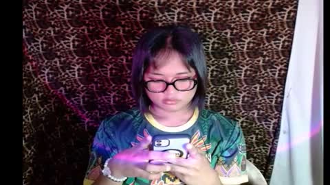 Snapshot of hoelyhanabi chatting on 01-06-26, 04:16 KIESH online show from 01-06-26, 04:16