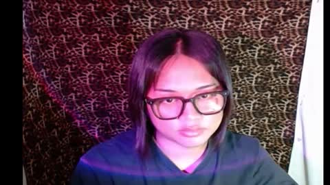 Snapshot of hoelyhanabi chatting on 01-08-26, 03:42 KIESH online show from 01-08-26, 03:42