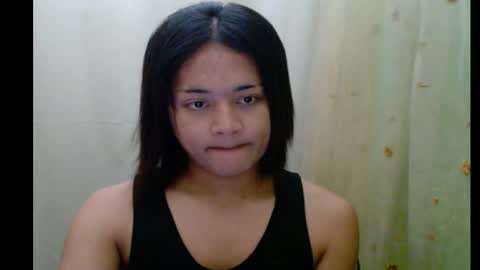 Snapshot of hoelyhanabi chatting on 03-10-26, 06:07 KIESH online show from 03-10-26, 06:07