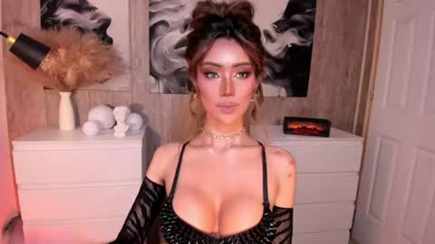 Ms. Laura online show from 06-20-26, 08:06