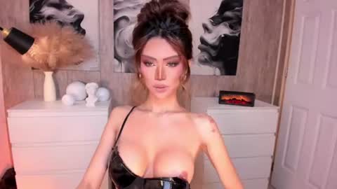 Ms. Laura online show from 06-27-26, 11:15