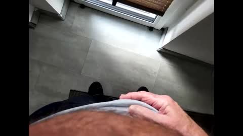 Snapshot of holger_man chatting on 12-20-24, 11:10 holger_man online show from 12-20-24, 11:10