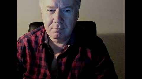 Snapshot of holgerhb53 chatting on 01-28-25, 04:41 Holger online show from 01-28-25, 04:41