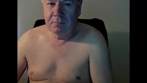 Snapshot of holgerhb53 chatting on 01-31-25, 09:48 Holger online show from 01-31-25, 09:48
