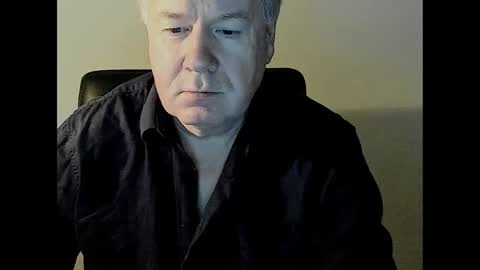 Snapshot of holgerhb53 chatting on 02-12-25, 08:59 Holger online show from 02-12-25, 08:59